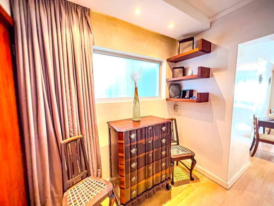 To Let 2 Bedroom Property for Rent in Sea Point Western Cape